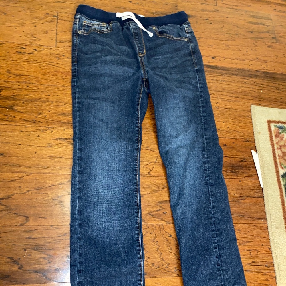 Old Navy karate style blue Jean
